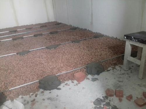 Ремонт в зале от начала и до конца сделал. 02