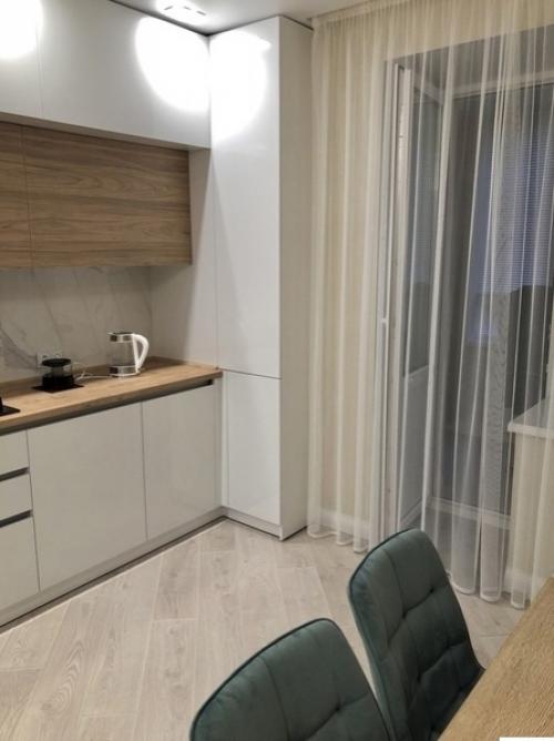 Главный критерий был как можно больше шкафов и чтобы они были без торчащих ручек.