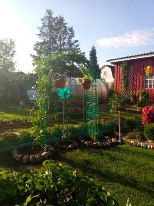 Сад в полном порядке теперь. 01