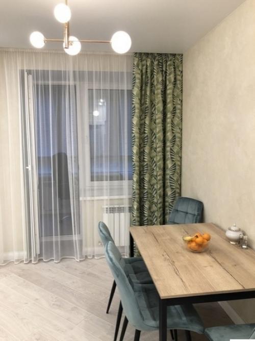 Главный критерий был как можно больше шкафов и чтобы они были без торчащих ручек. 01