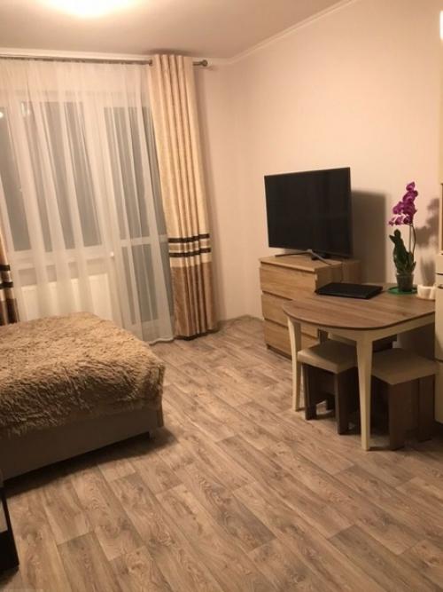 Вот такой ремонтик мы сделали у себя в студии, все компакто и в то же время уютно. 02