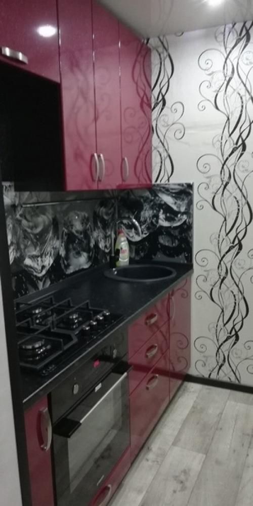 В кухне главное не только гарнитур, но и сочетание остальной обстановке, которая задает стиль и уют. 01