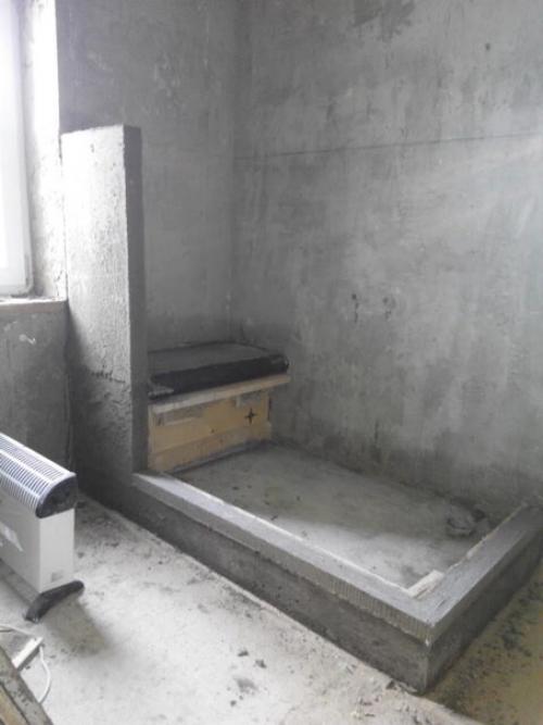 Вот такую уборную отгрохали у себя в доме. 01