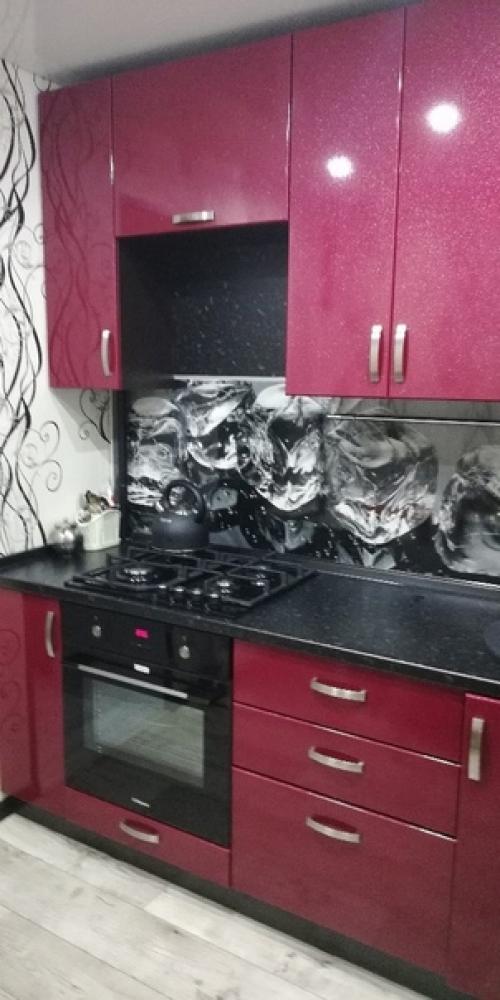 В кухне главное не только гарнитур, но и сочетание остальной обстановке, которая задает стиль и уют. 02