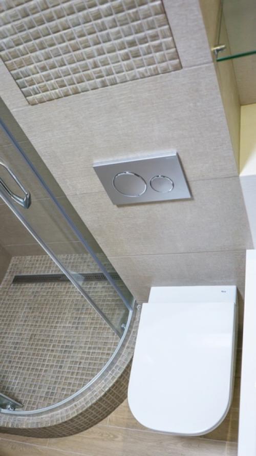 Отремонтировали ванную комнату. 08