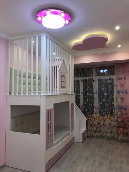 Такую комнату мы сделали для свое дочки, сборная солянка из нескольких вариантов дизайна. 03