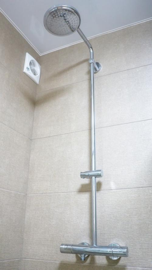 Отремонтировали ванную комнату. 03