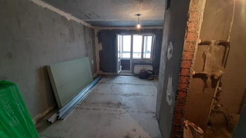 Таким вот образом отремонтировали свою студию, площадь 27 м 2, новостройка.