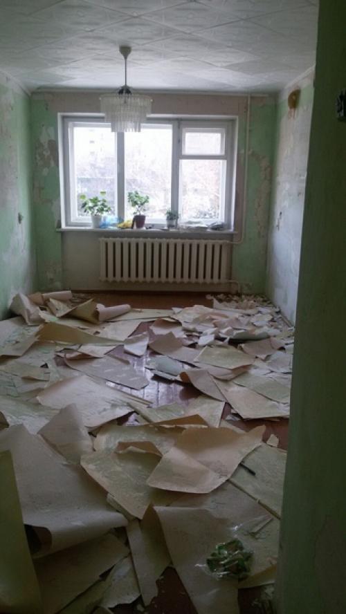 Урвали убитую хрушевку за смешные деньги и приступили к ремонту. 02