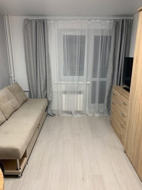 Сделали вот такой простой и одновременно симпатичный ремонт в студии для сдачи. 04