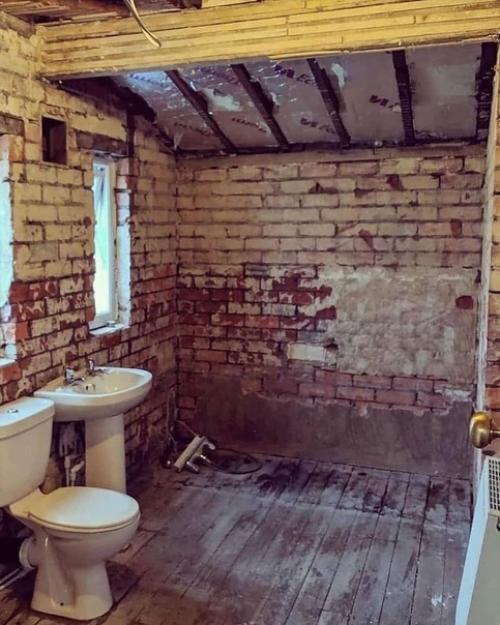 Да ванная и так вполне ничего была. 01