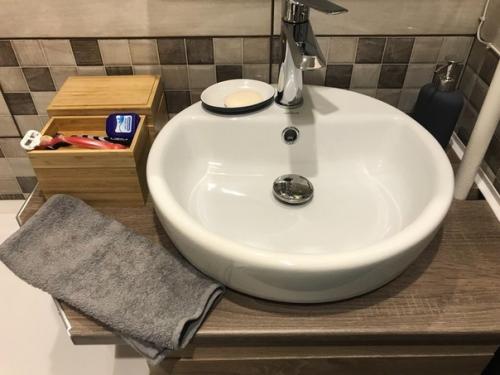 Сделали с мужем ремонт в нашей ванной комнате с нуля. 06