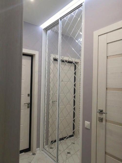 Эта однушка действительно скромная и милая. 08