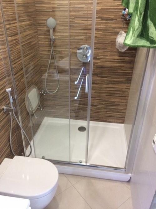 Сдедали ремонт в нашей ванной комнате.