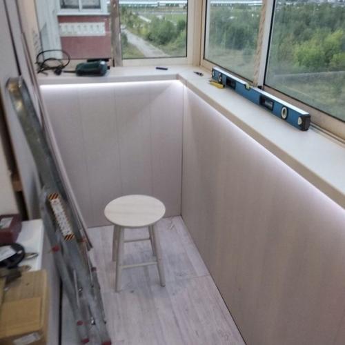 Пришли с женой к выводу, что надо бы конкретно утеплить балкон, да и в порядок привести. 03