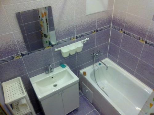 Не обязательно строить новый дом, когда вы решаете покинуть квартиру в городе и жить в деревне. 05