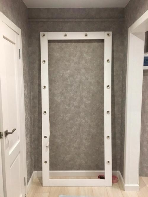 Женщина желала иметь такое зеркало. 02