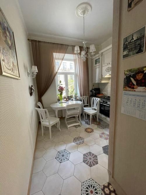 Наше оформление кухни с прихожкой.