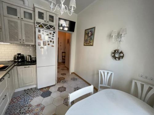 Наше оформление кухни с прихожкой. 02