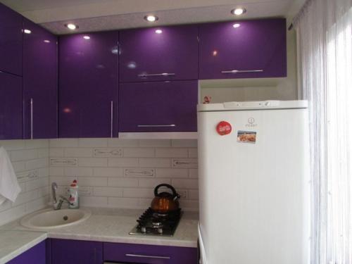 Ну а мне захотелось цветную кухню, поэтому выбор пал на мой любимый фиолетовый цвет. 02