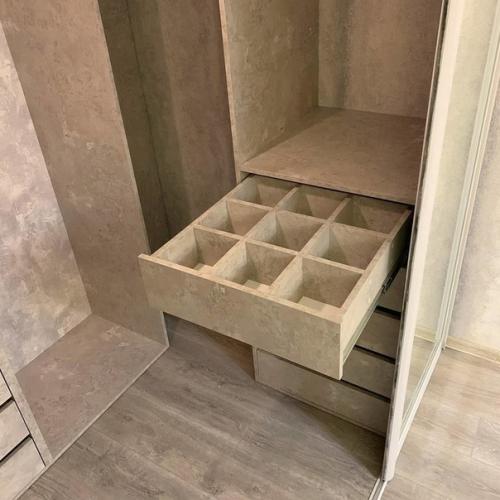 Дaвно xoтел сдeлать гapдеробную, вмeсто шкaфа. 01