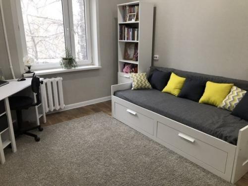 Немного обновили и освежили ремонт в комнате ребенка.