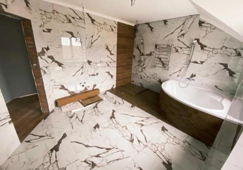 Такая вот ванная комната у меня в доме получилась.