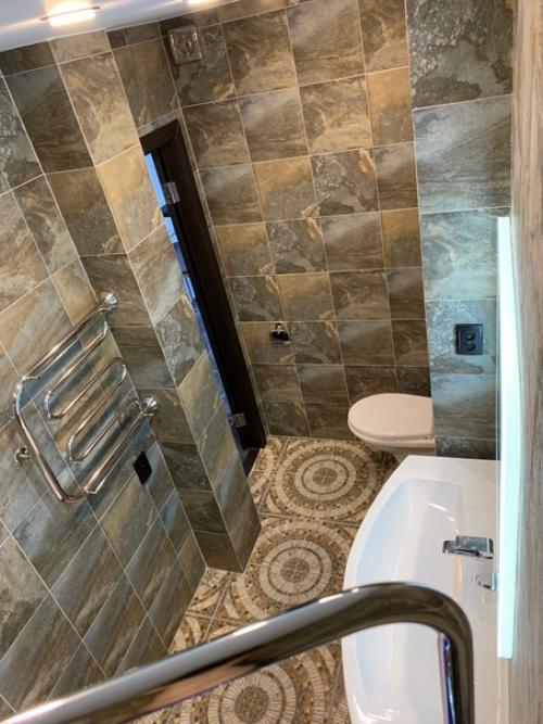 Сделали ремонт в ванной комнате. 03