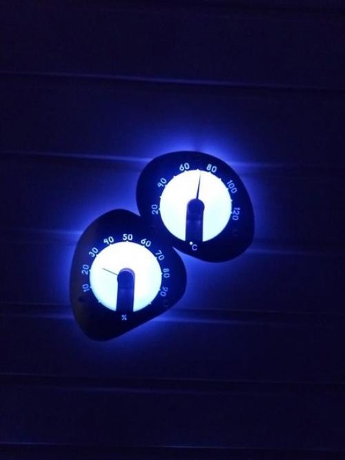 Площадь позволяет, сделал у себя в квартире сауну. 01