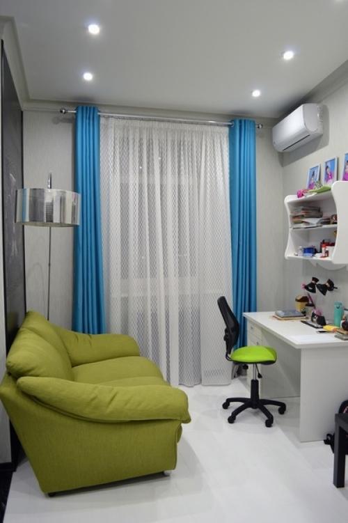 Вот так мы комнату нашей дочки оформили. 01