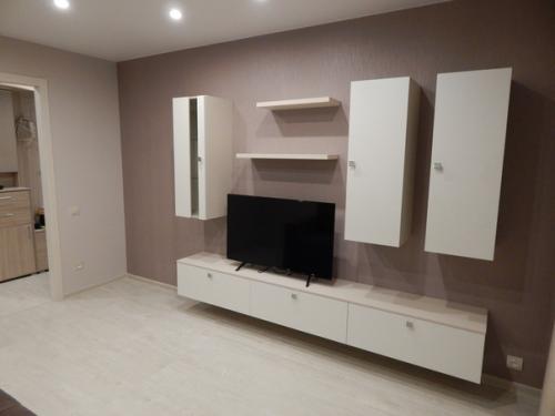 Трёхкoмнатная квартира пoд ключ. 01