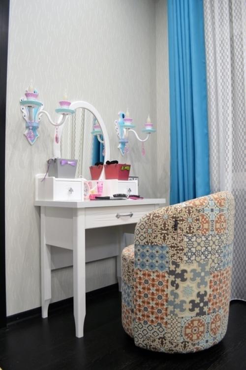 Вот так мы комнату нашей дочки оформили.