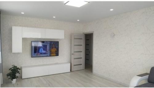 Подробно показываю во всех деталях ремонт каждого помещения в нашей квартире.