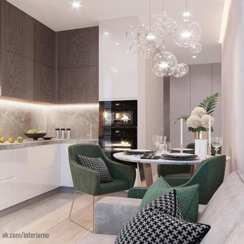 Купили с мужем квартиру, и сразу начали делать ремонт. 05