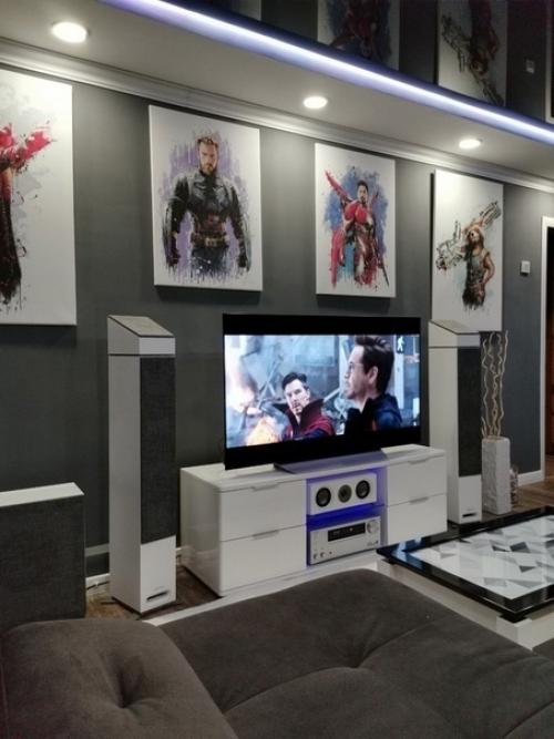 Сделал себе ремонт в основной комнате, всё под себя. 02