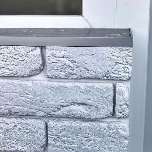 Такую отделку лоджии сделал мой муж.