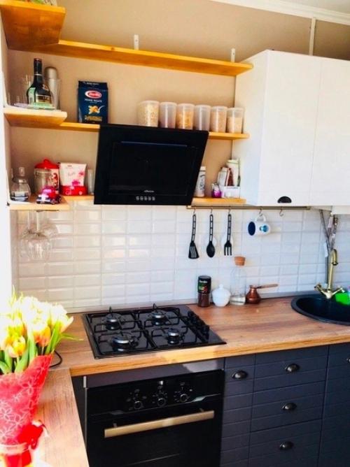 Эта кухня создана наполовину своими руками, включая мебель. 02