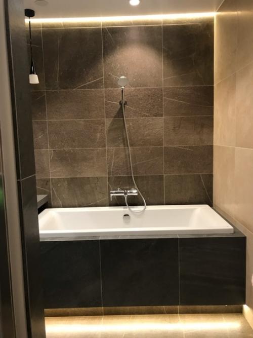 Наша ванная комната) дизайн и реализация тоже наша. 02