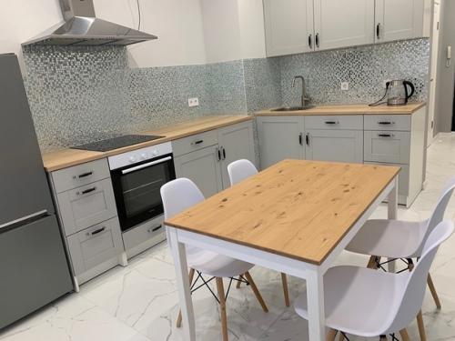 Вот такой интерьерчик мы в своей квартире подготовили. 01