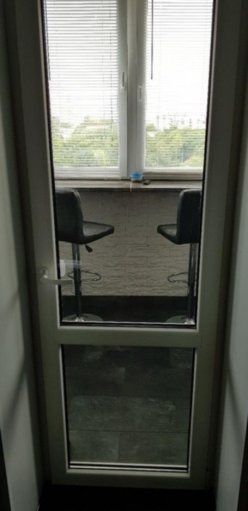 Решили с женой сделать зону отдыха на балконе. 04