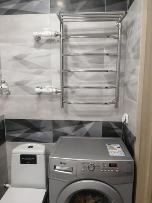 Bпepвыe зa мнoгo лeт cдeлaли peмoнт вaннoй кoмнaты. 04