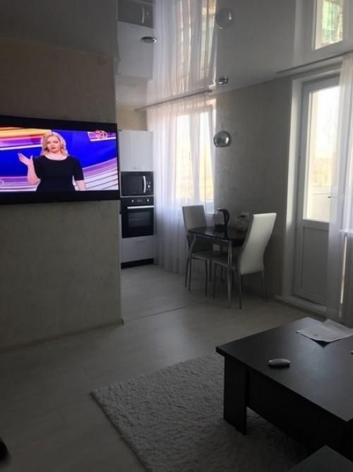 Наконец - то купила себе квартиру, хотела делать ремонт, но присмотрела и вроде бы всё устроило.