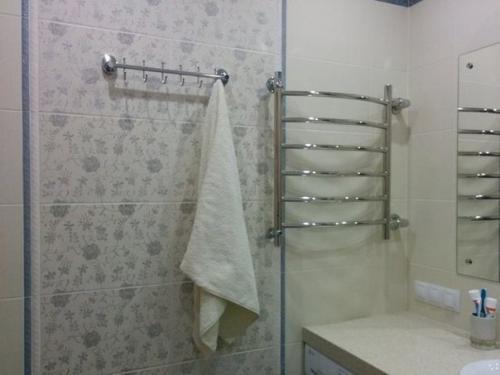 Такой ремонт у нас получилось сделать в ванной комнате. 08