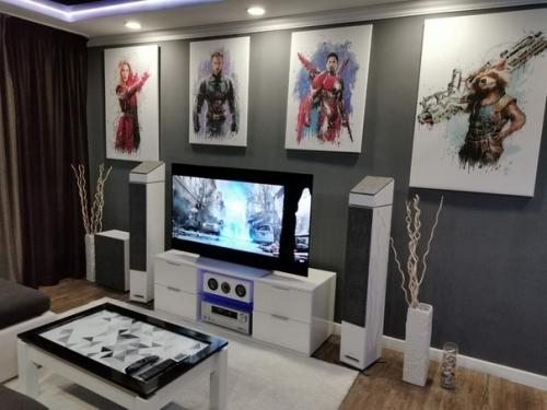 Сделал себе ремонт в основной комнате, всё под себя. 01