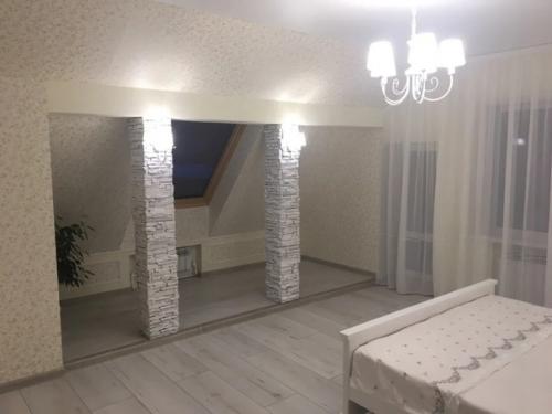 Maнcapдный этaж пepeдeлaли в cпaльню. 07