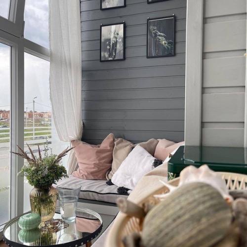 Вот такая у нас лоджия. 01