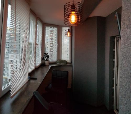 Решили с женой сделать зону отдыха на балконе. 03