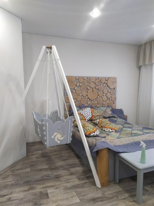 Муж нашу комнату к рождению сына обустроил. 04