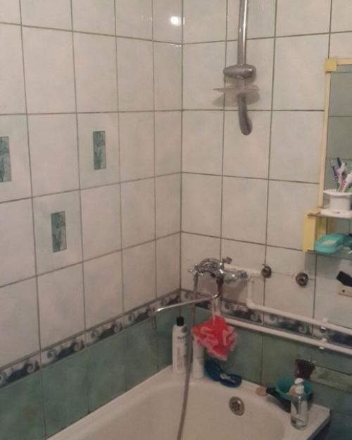 Мы решили, что пора бы поменять дизайн ванной. 01