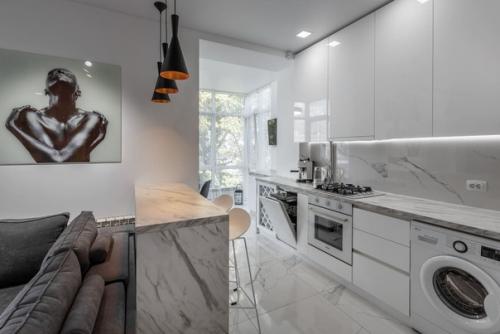 Квартира в доме 60-х годов на 4 этаже с открытой террасой. 06